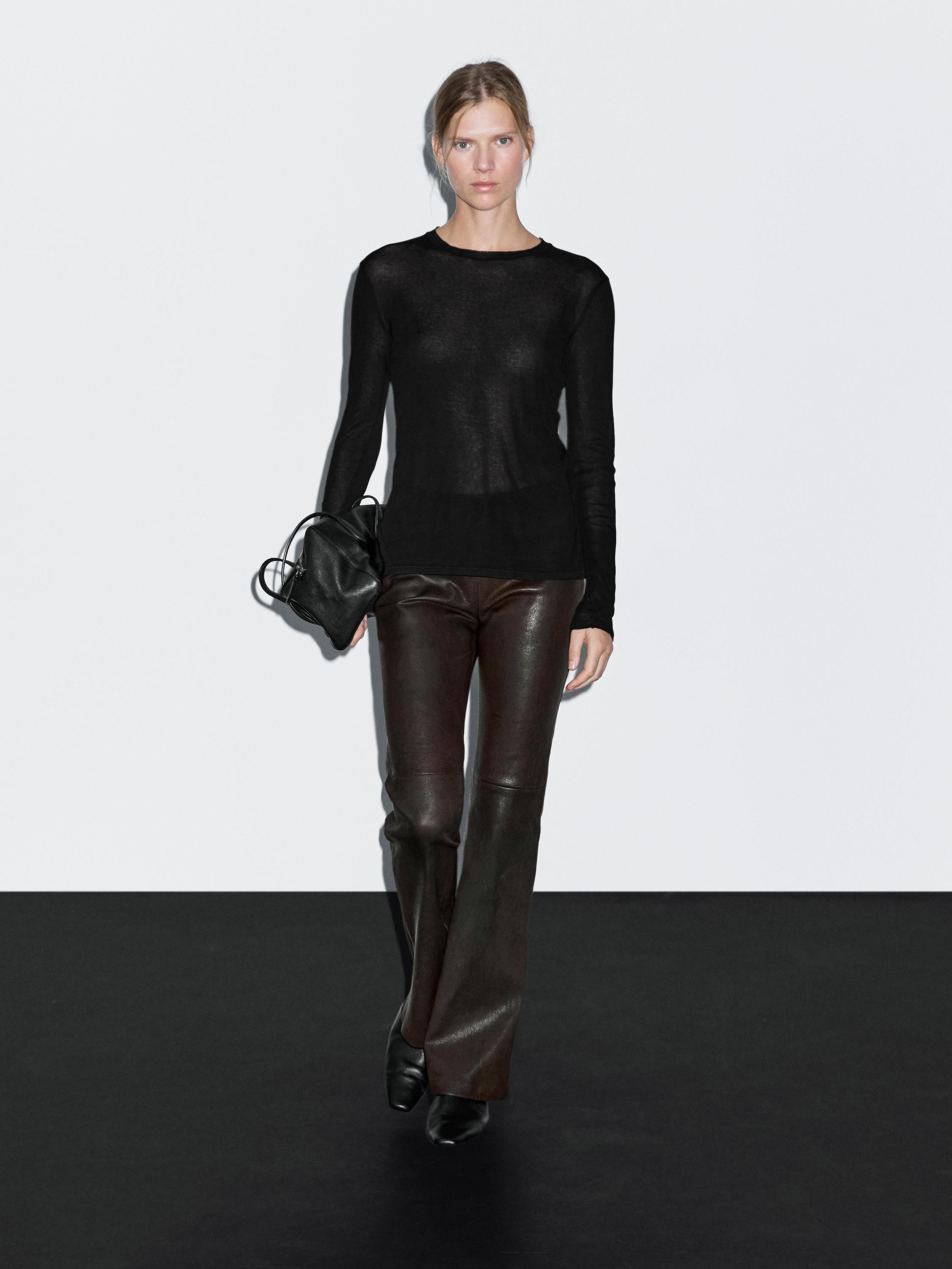 100% cotton T-shirt with neckline detail | Massimo Dutti UK