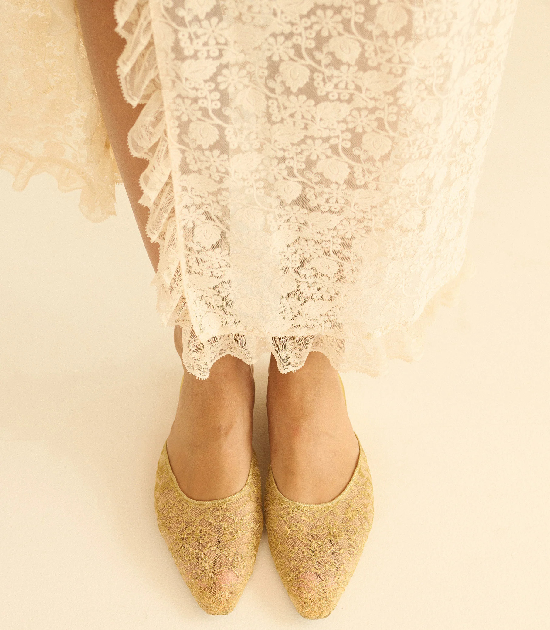 Adair Slide - Gold Lace | DÔEN | DOEN