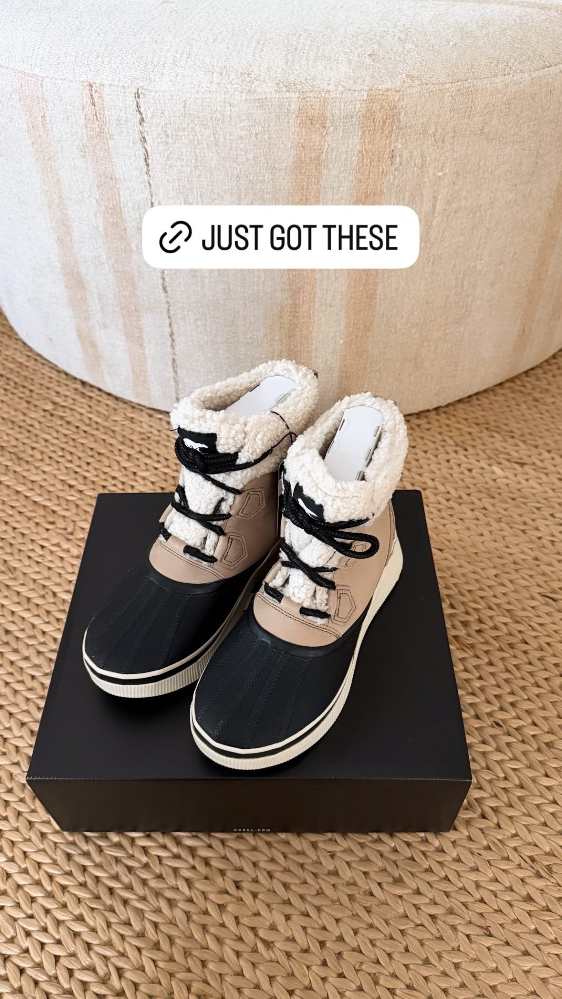 Snow boots. 

#LTKSaleAlert #LTKSeasonal #LTKTravel