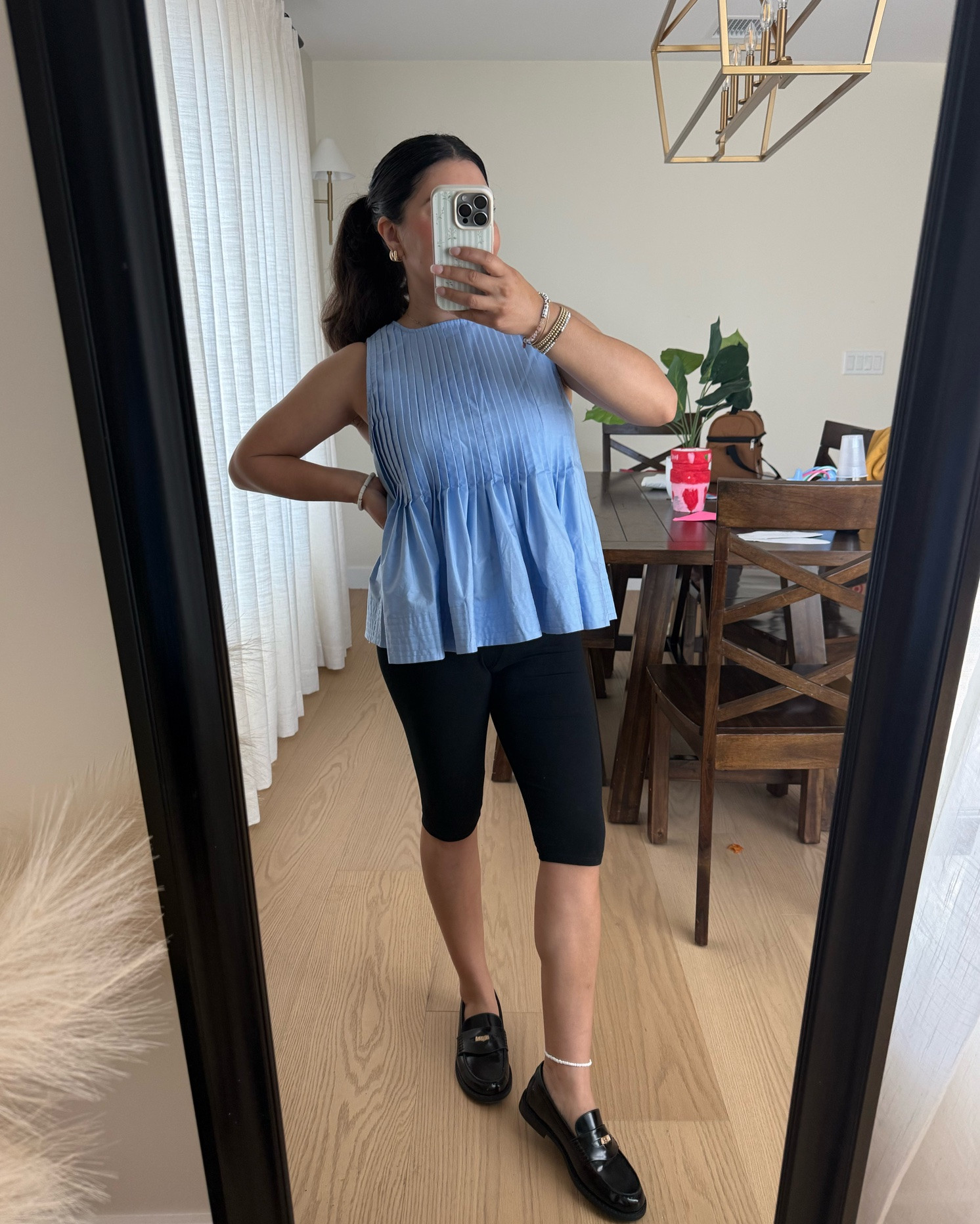 A cute top and capris is always an easy to put together outfit on the go

#LTKgrwm #LTKmomlife #LTKootd