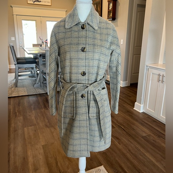 Gal meets glam coat | Poshmark