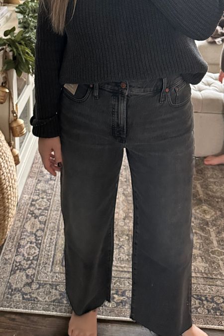 Wide leg crop standard length

Im 5’3

Madewell jeans 
Madewell denim
Madewell giftd

#LTKGiftGuide #LTKCyberWeek #LTKHoliday