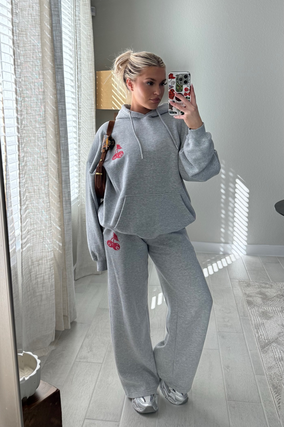Cutest cozy comfy sweat suit track suit sweatshirt lounge wear 

#LTKFitness #LTKActive #LTKTravel