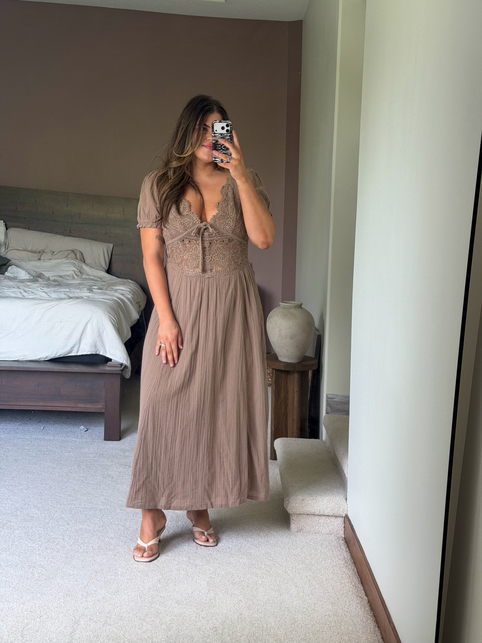 Cutest dress from free people - would be perfect for family photos. Wear size xl

Midsize, size 12, size 14, mom style, curvy outfit