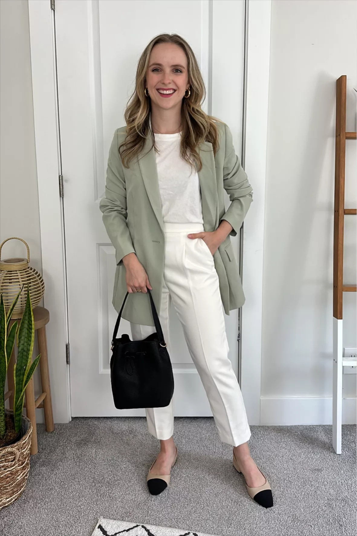 Spring Work Outfit: The Side Zip Eva Ankle Pant