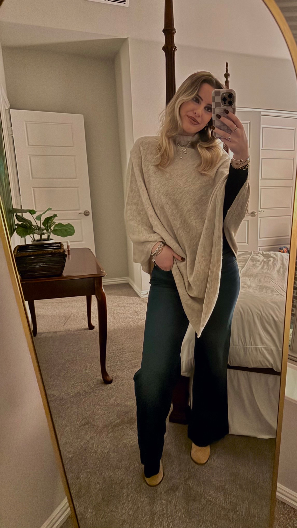 perfect casual and cute outfit on the go🤎 

#LTKWorkwear #LTKootd