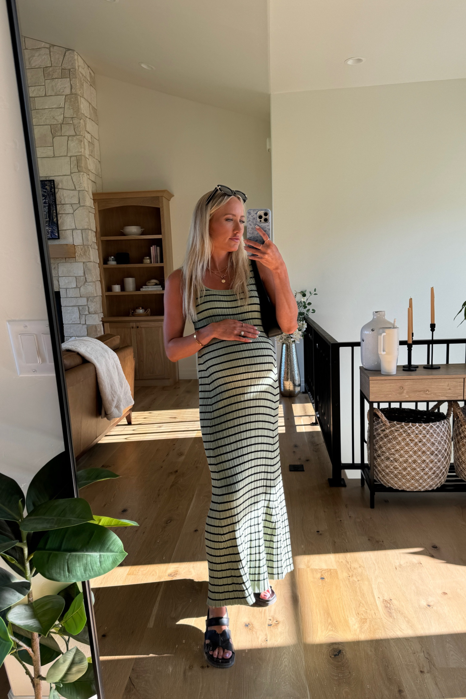 Bump friendly dress 🤍

#LTKStyleTip #LTKBaby #LTKBump