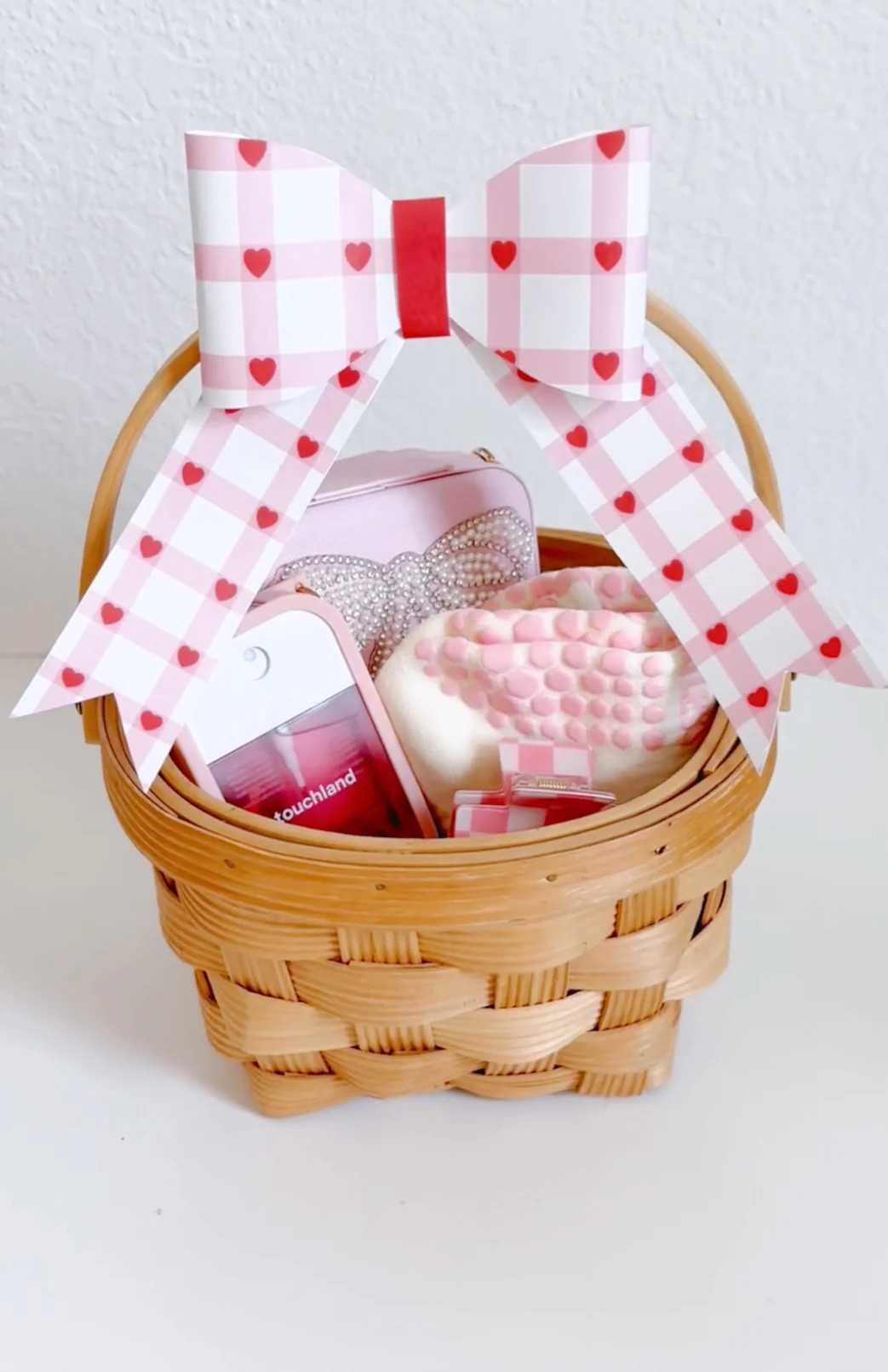 Valentine Paper Bows | Printable Bows | The Letter Vee