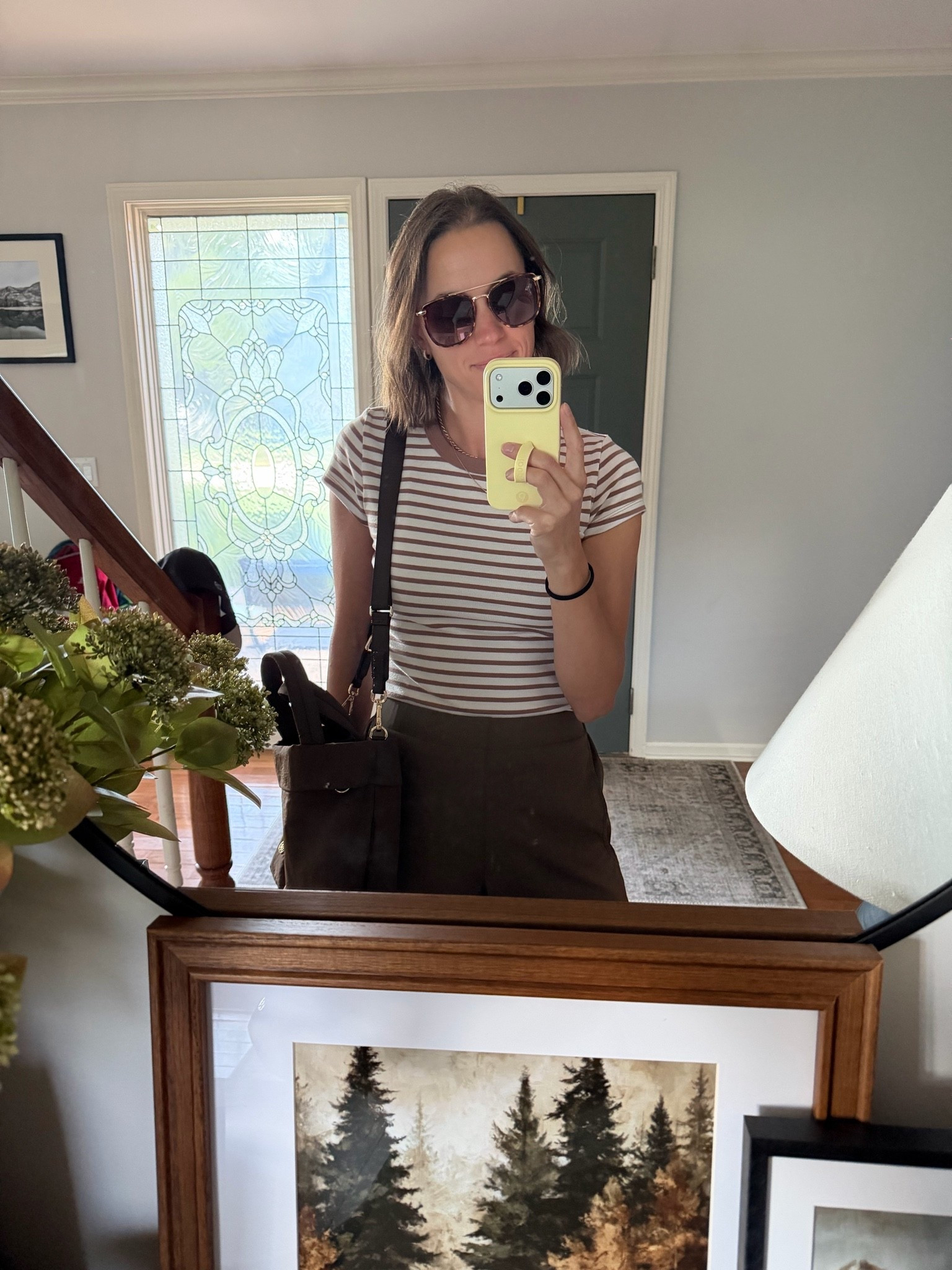 I want to wear these barrel active pants every day. I fricking LOVE them. They are so incredibly comfortable.

#LTKootd #LTKmomlife