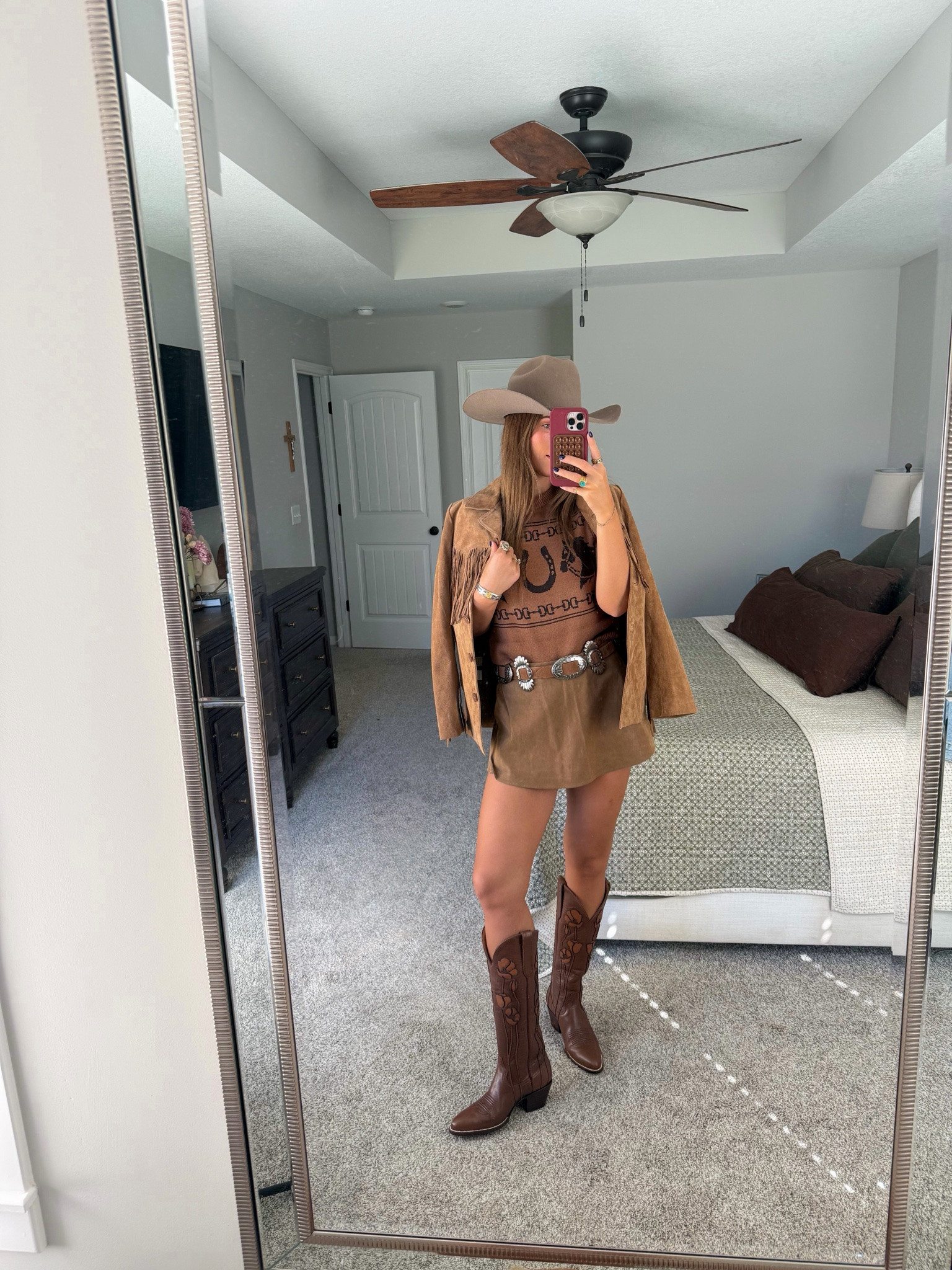 skirt in an XS, sweater top in a small, fringe suede jacket in a small 

cowboy boots, western country concert outfit inspo, fall fashion