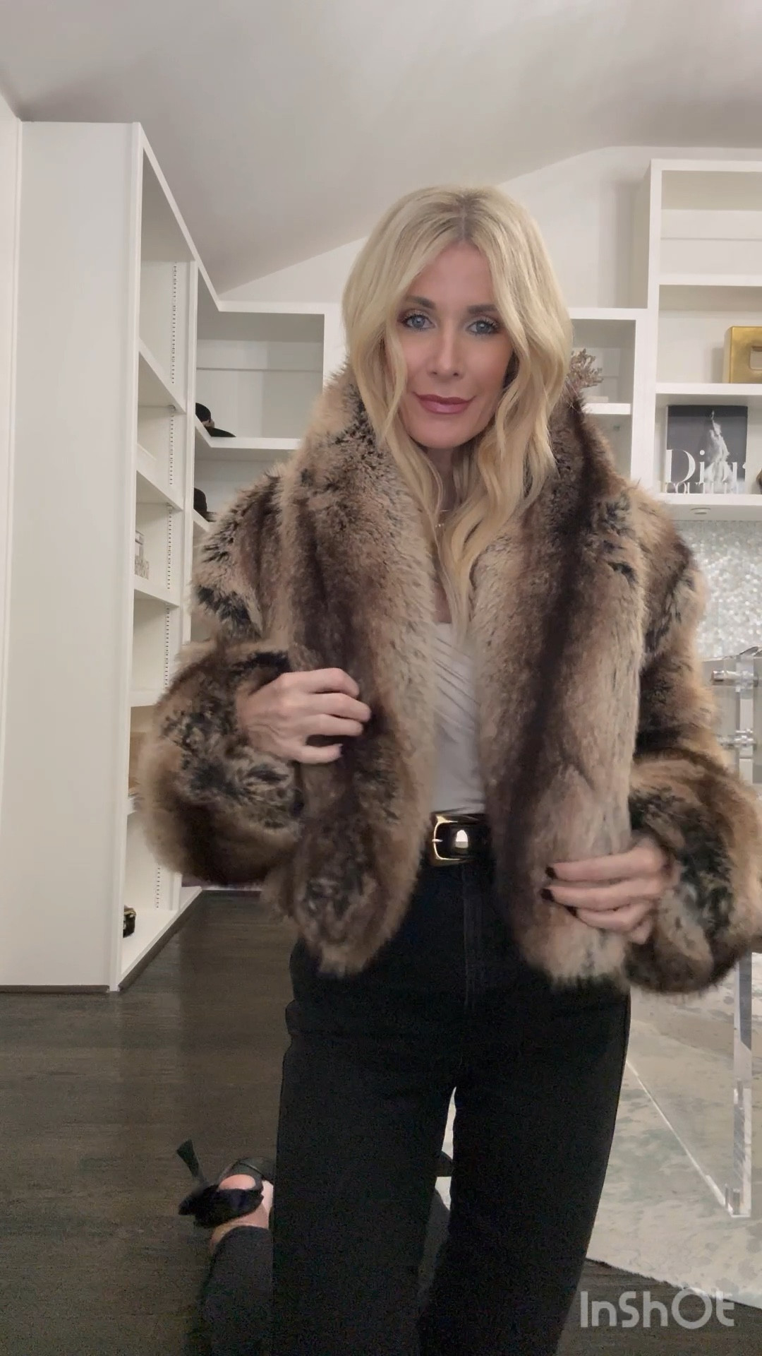 Obsessed with this faux fur jacket!! It’s perfectly cropped and looks and feels like REAL fur! It runs tts, I’m wearing an XS 



#LTKOver40 #LTKStyleTip #LTKHoliday