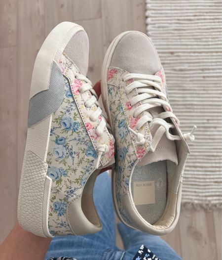 Perfect sneakers for spring 🌸

#LTKSeasonal #LTKSpringSale