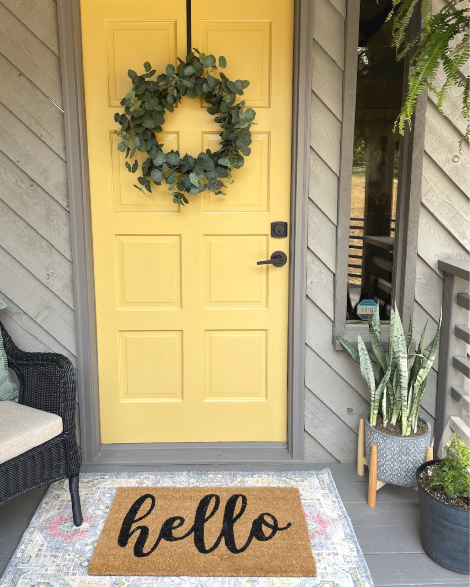 Shop my front porch makeover! 

#LTKhome #LTKfamily #LTKSeasonal