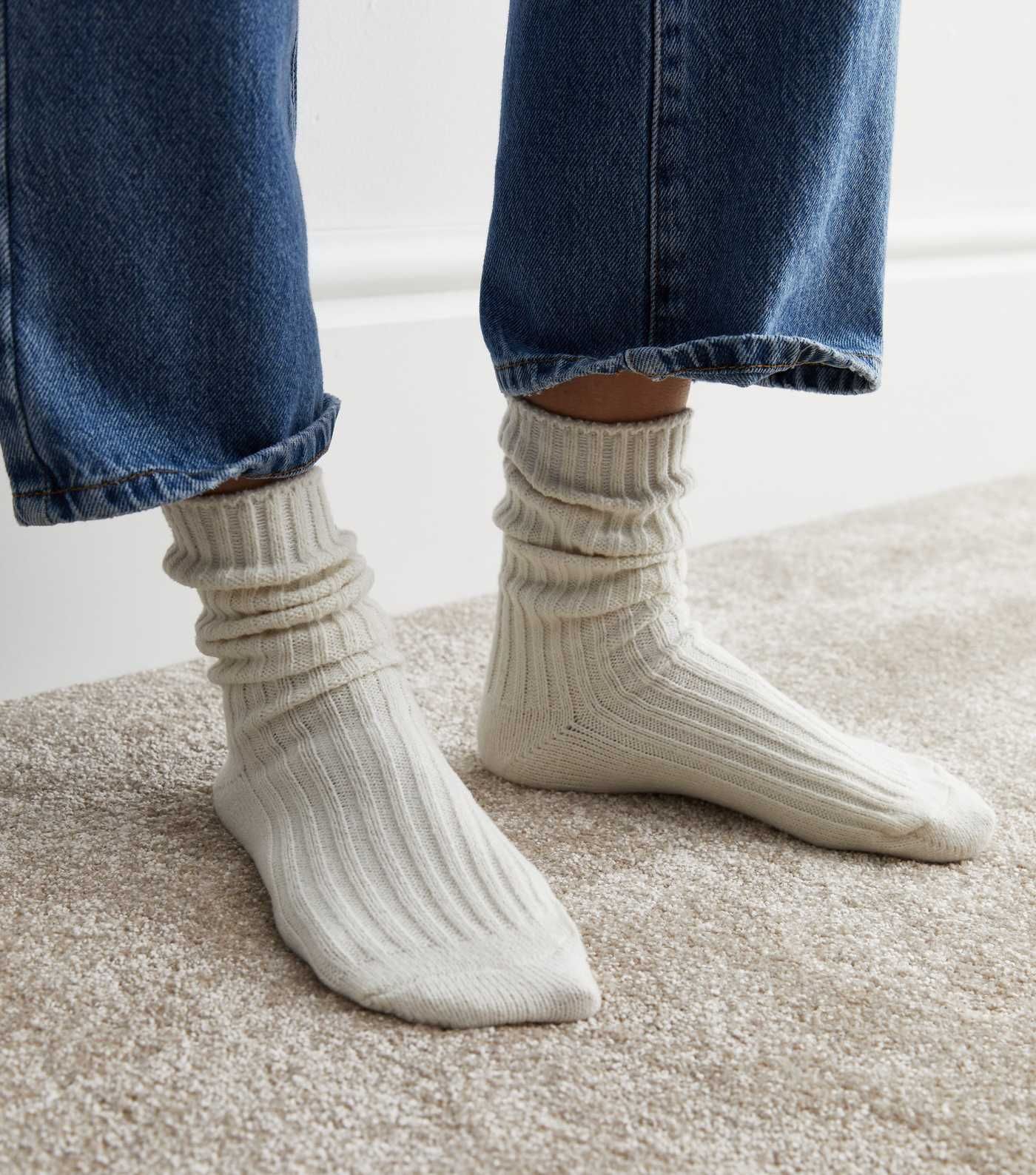 Cream Ribbed Lounge Socks | New Look (UK)