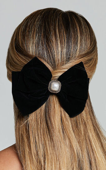 Arin Hair Bow - Velvet Pearl Pendant Detail Bow in Black | Showpo (US, UK & Europe)