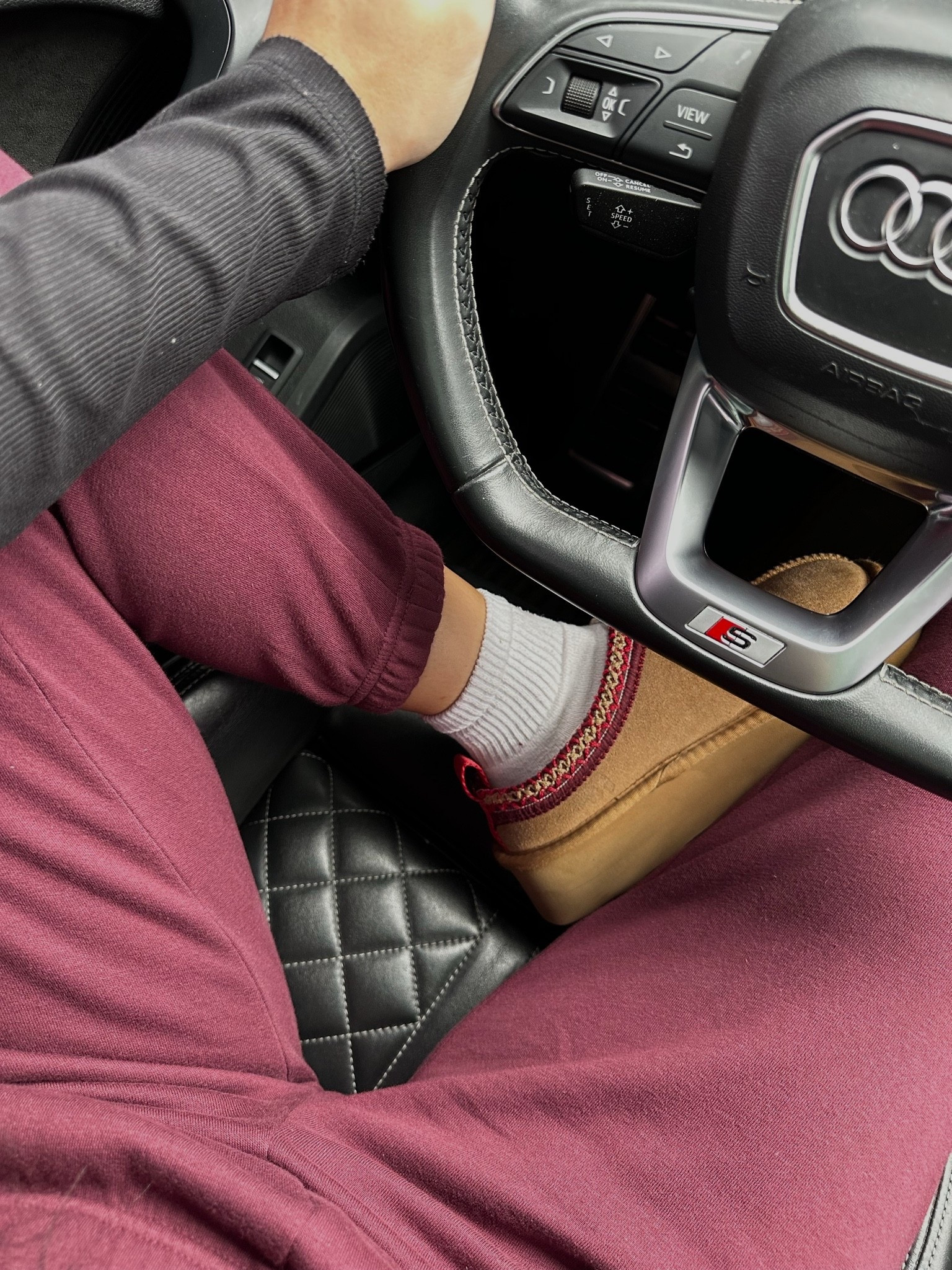 Fall fashion, cozy sweatpants, maroon, cozy fall fashion, matching set

#LTKActive #LTKHalloween #LTKSeasonal