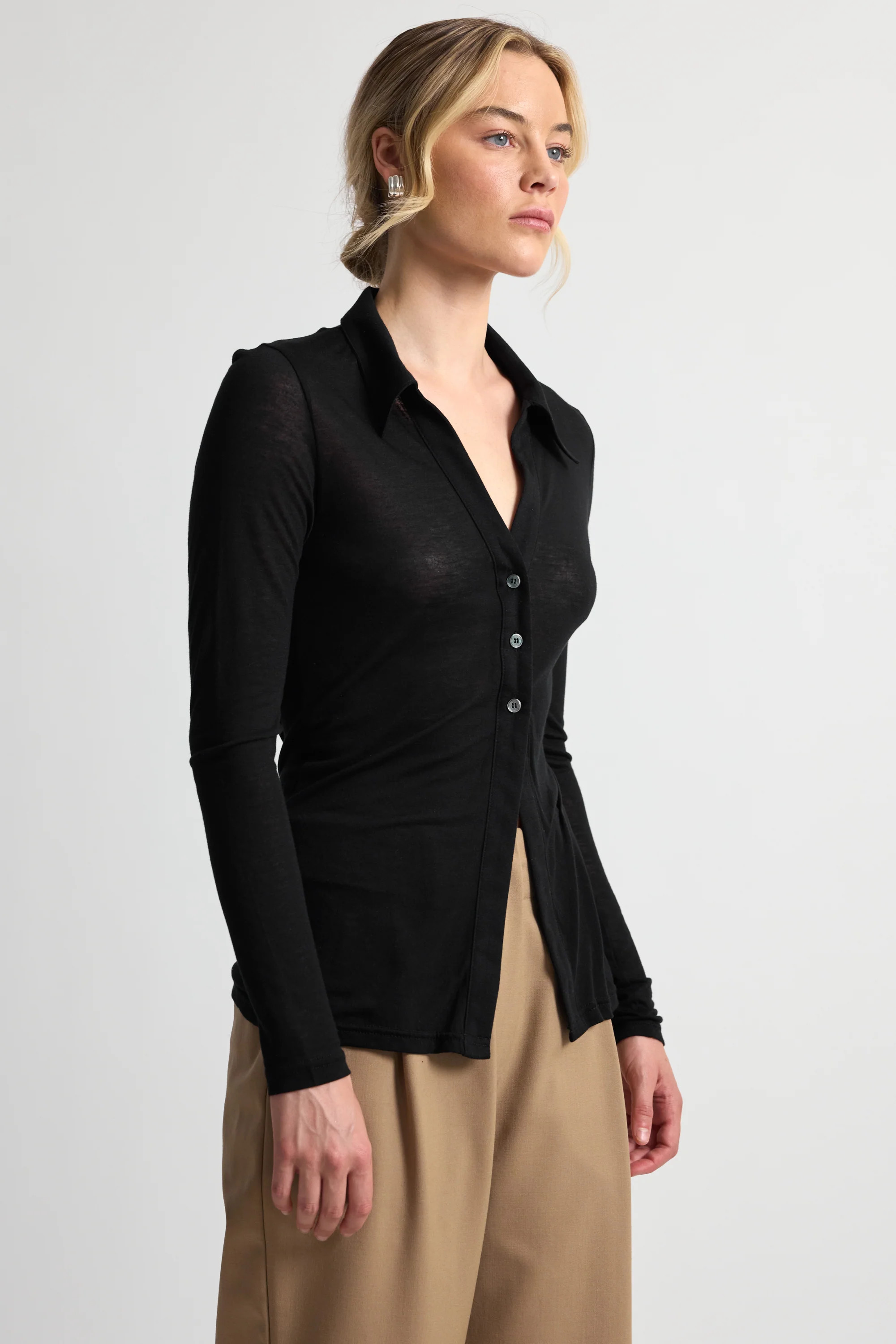 3 Button Knit Top | Almina Concept