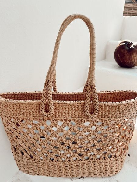 $40 tote from target / perfect for a beach or pool bag 

#LTKstyletip #LTKitbag #LTKfindsunder50