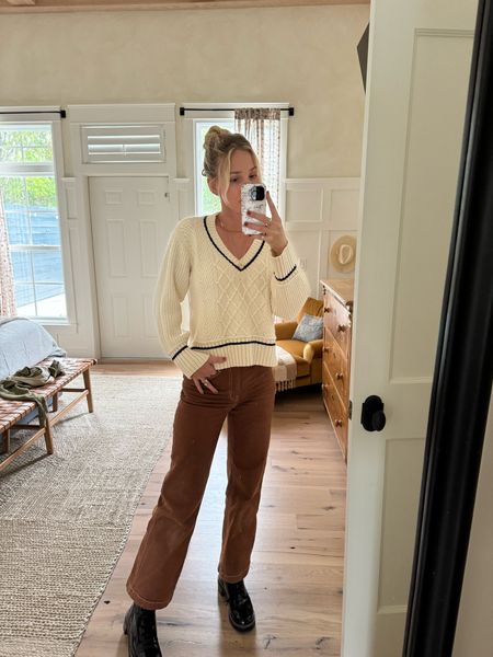 The length of these madewell pants are 🤌🏼 plus this anthro sweater is the perfect weight and length. Feeling the falllll ✨

#LTKstyletip #LTKHoliday #LTKSeasonal