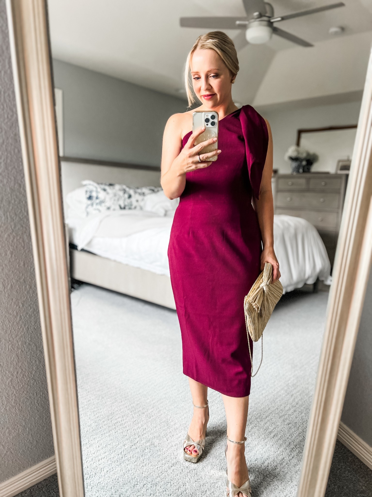 Wore this to a fall wedding and it was the perfect length and fit! Dress the Population dresses tend to run small and I sized up to a medium vs. my normal size small. Platform sandals are comfortable and fit tts. 
Fall wedding, wedding guest, wedding outfit, cocktail dress  

#LTKWedding #LTKPetite