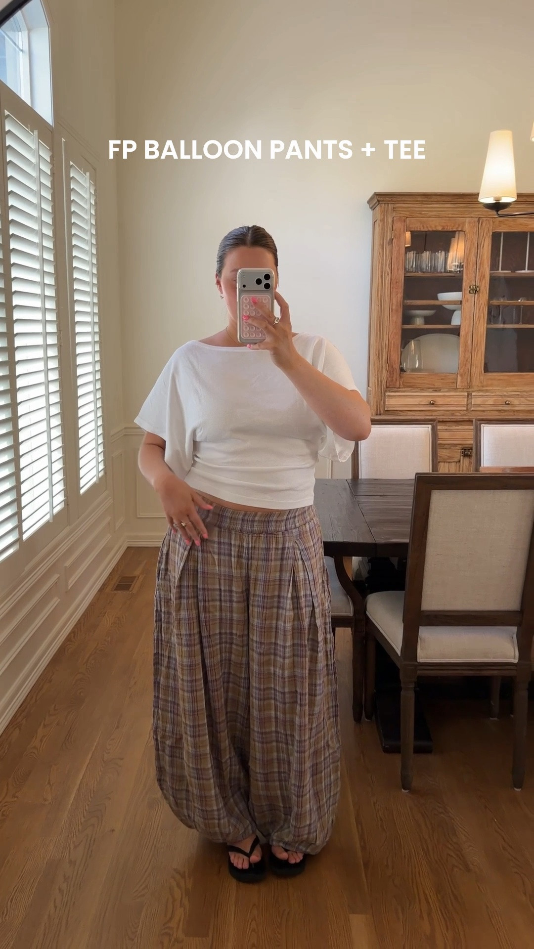 Large in cargo pants, medium in tops and plaid balloon pants I love these for summer super lightweight! Tees are like a true cotton but I love these boat neck wide neck it’s super chic with the tighter waist.

#bresheppard #freepeople #flipflops #havaianas #summerstyle #fallstyle #momstyle

#LTKootd #LTKgrwm