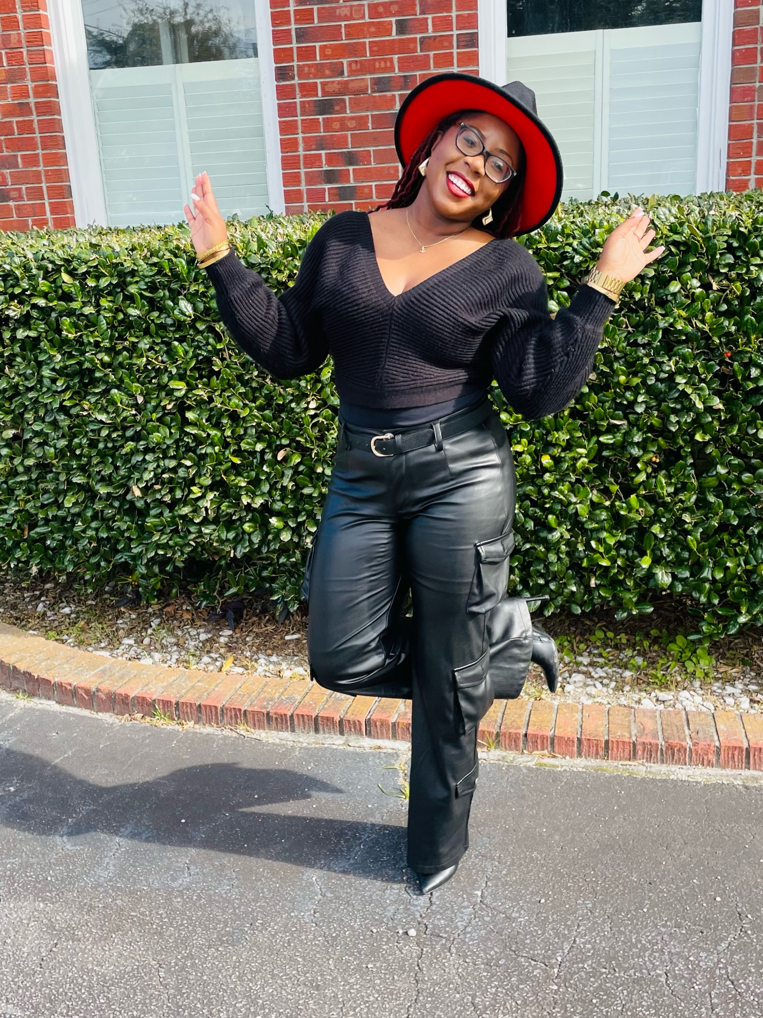 A Sunday Well Spent ✨❤️✝️ #BlackCargo #BlackSweater #BlackFedoraHat

#LTKBeauty #LTKFindsUnder50 #LTKStyleTip