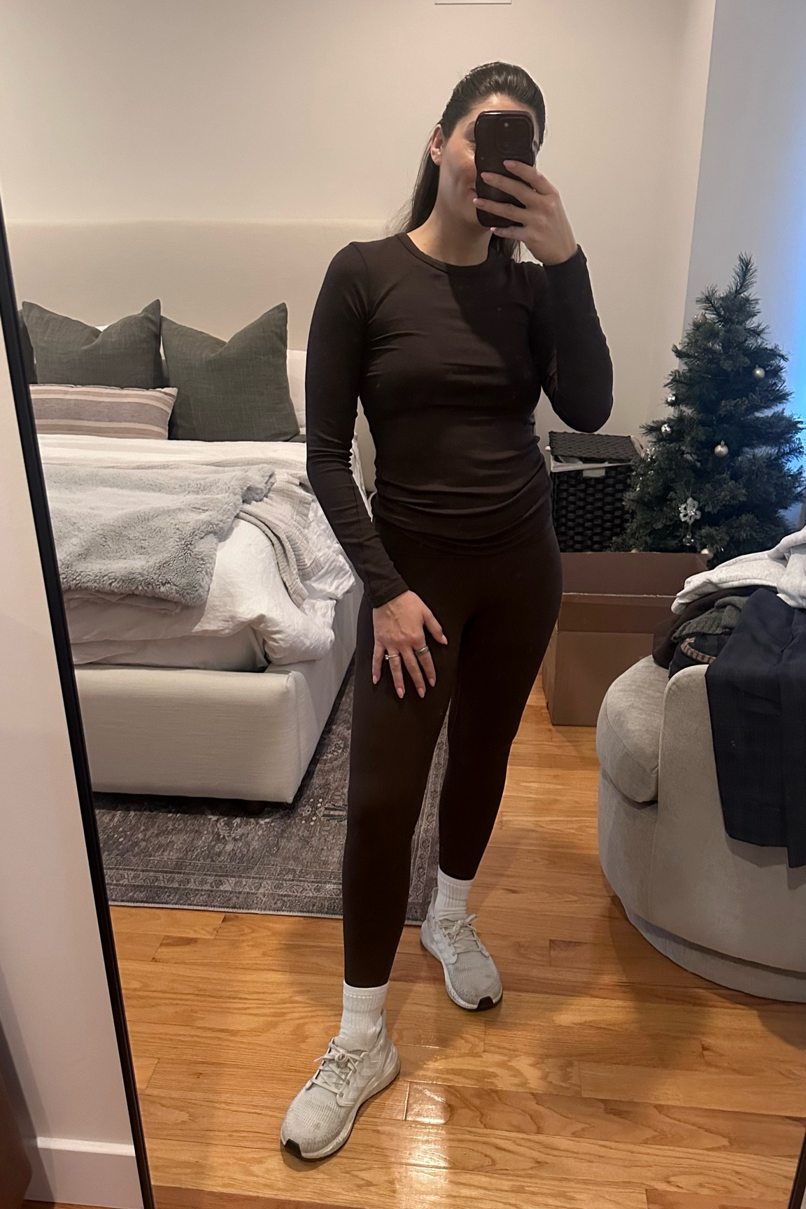 Obsessed with this new chocolate brown color from lululemon 🤎

#espresso #lululemon #brownleggings 

#LTKSeasonal #LTKFindsUnder100 #LTKActive
