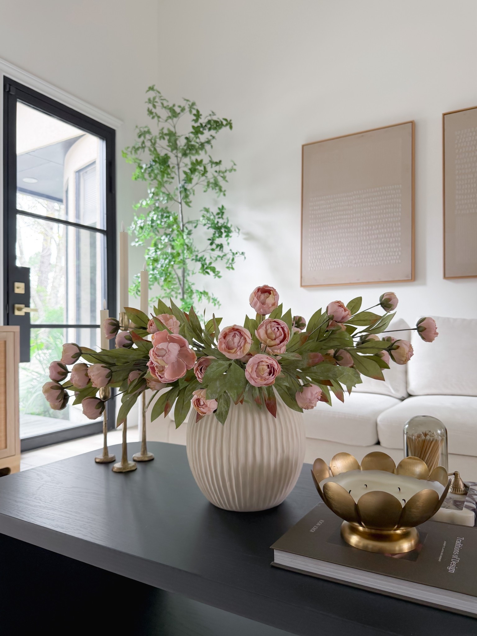 This is your sign to get the VIRAL peonies for your Valentine’s & spring decor.  I used 12 in this arrangement. 

#LTKHome