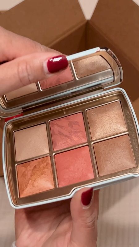This beautiful hourglass palette is 20% off for Black Friday! No code needed! Comes in two other versions! So beautiful and this would make a lovely Christmas gift for her!! 

#LTKGiftGuide #LTKbeauty #LTKCyberWeek