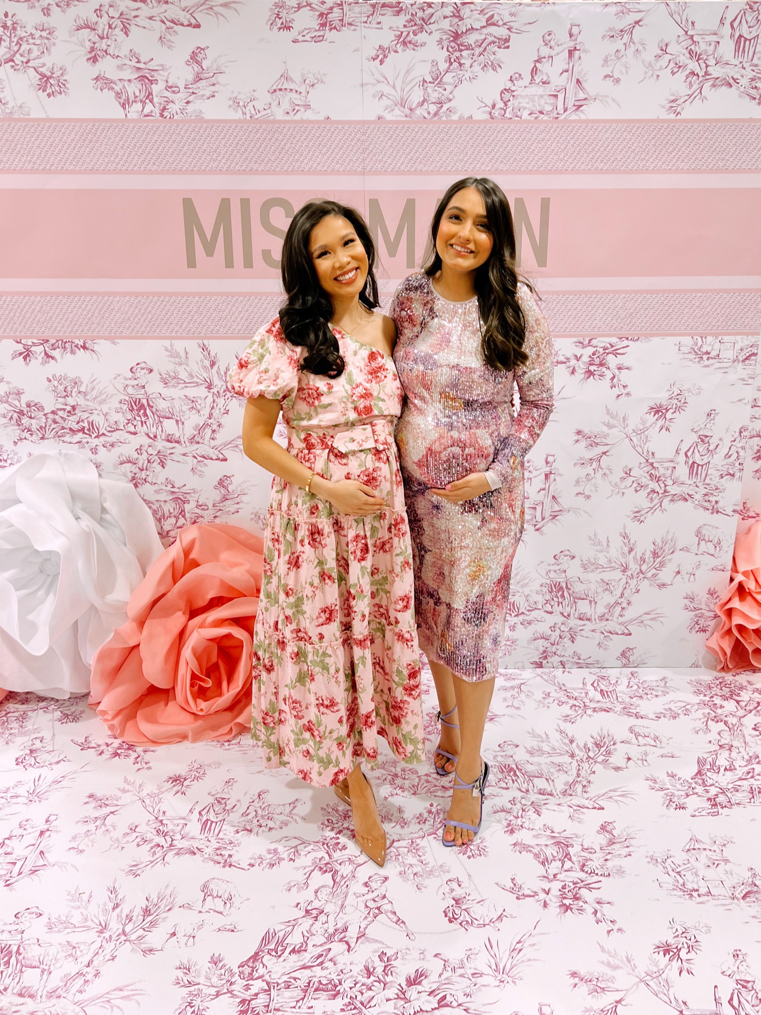Baby shower dresses that would also be great wedding guest dresses for maternity style. I sized up one size in my floral dress  

#LTKbump #LTKstyletip