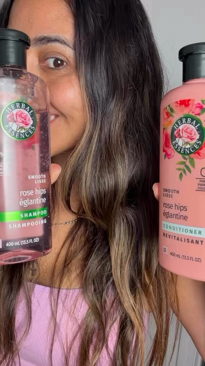 Frizz? Gone. Shine? MAXED OUT ✨🌹 If your hair gets dry, puffy, or hard to manage… you NEED to try this duo. 10/10 for smooth girl hair on a budget! 

#complimentary #herbalessences #scenttrap #RoseHipsHairCare #haircare  @herbalessences @influenster