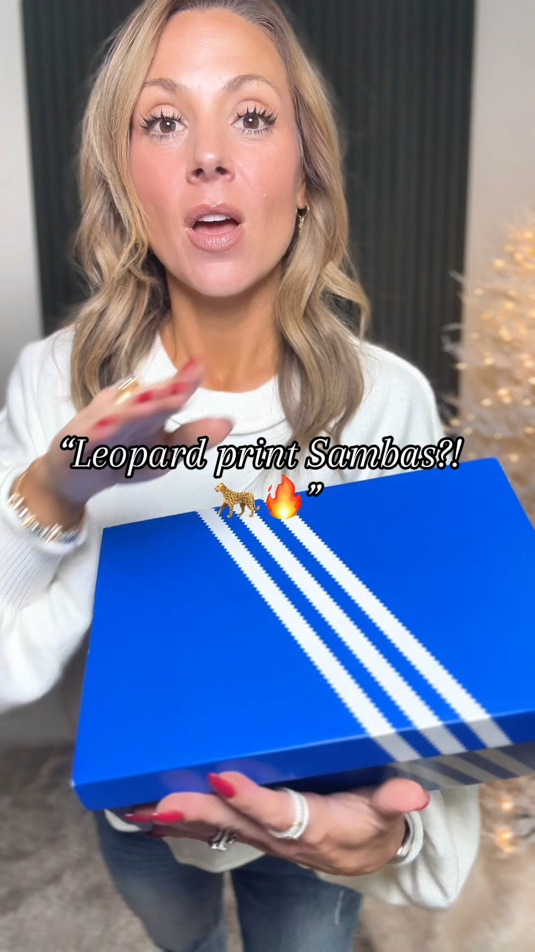 adidas Samba OG Preloved Red Leopard sneakers 🐆🔥 These women’s cowhide adidas Sambas are the cutest animal print sneakers for everyday outfits, casual style, and moms who want something different. They come with two pairs of laces and the red + leopard combo is so easy to style with jeans, leggings, or winter outfits. Perfect Christmas gift ideas for women, daughters, sisters, and anyone who loves unique adidas shoes. Brand new with box, authentic, and trending for 2025 fashion. Women’s red leopard adidas Samba OG sneaker review + try on.

#adidasoriginals #adidassamba #womensfashiontrends #sneakerlove #sneakerstyle #holidaygiftguide #christmasgiftideas2025 #animalprintfashion #womensstyle #fashionfinds 