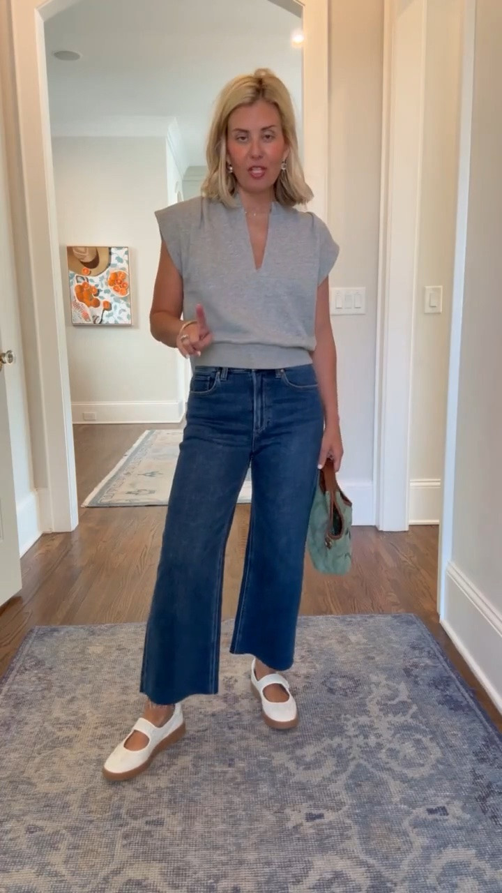I can’t stop wearing this top and just ripped the tags off these jeans (they are soooo good)! 

Top - xs
Jeans - 26P
Shoes - 8 tts

#LTKdayinmylife #LTKootd #LTKmomlife