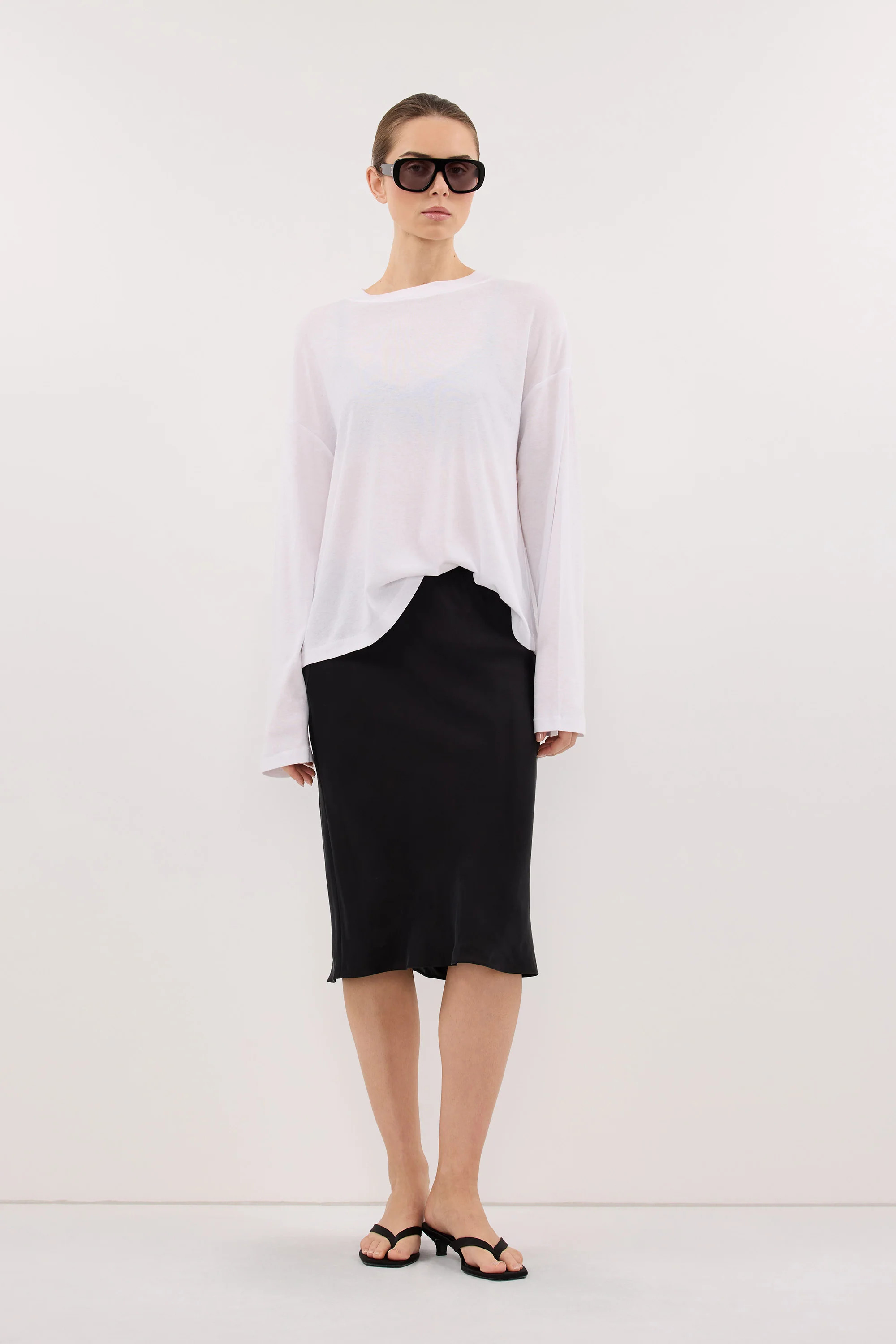 SLOANE WHITE SLEEVED CREW NECK KNIT | DISSH