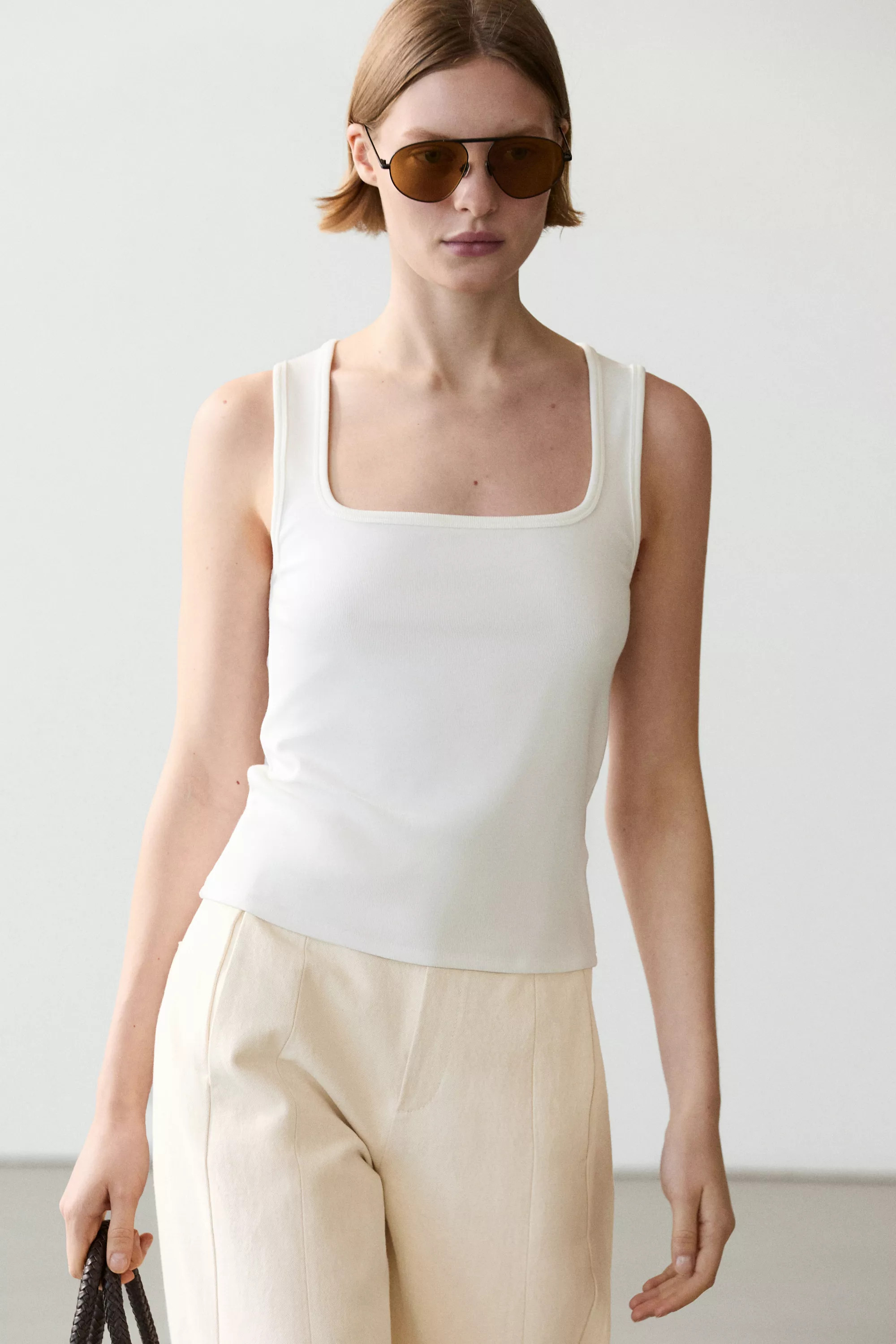 Sleeveless top with square neckline | Massimo Dutti UK