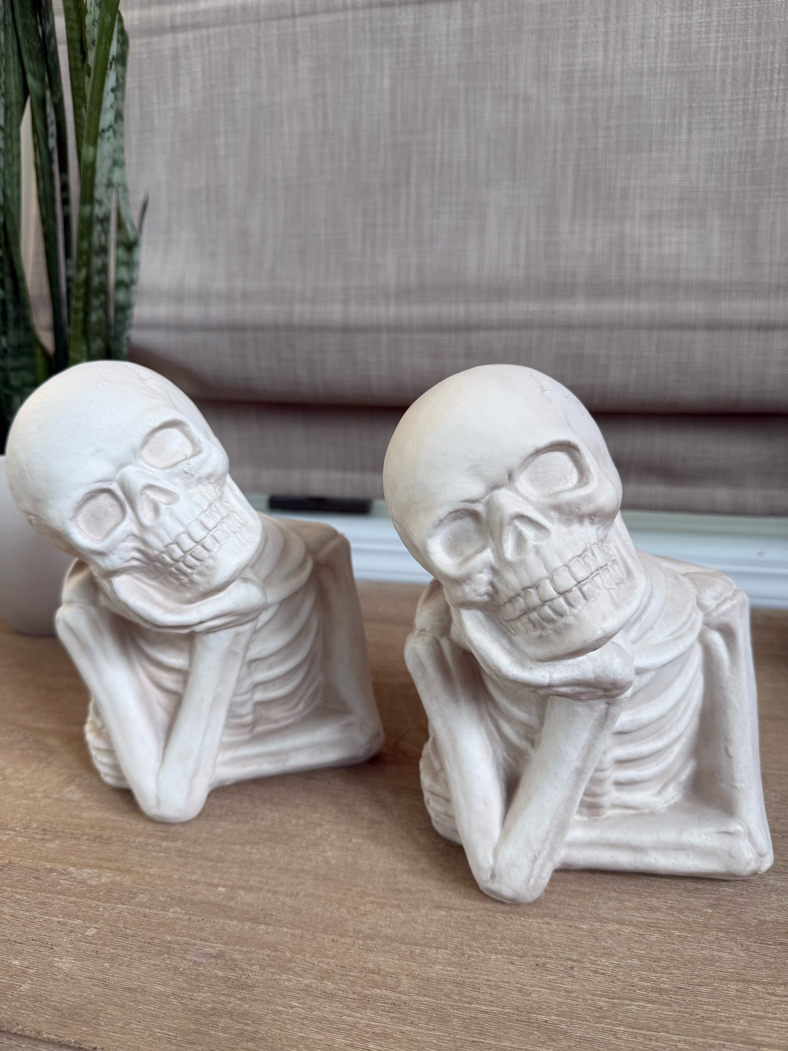 🚨HALLOWEEN SELL OUT ALERT - these are gonna go so snag ‘em know. these ceramic skulls will look SO cute on a mantle come october! ☠️🖤🎃👯‍♀️

#LTKSeasonal #LTKHome #LTKmomlife