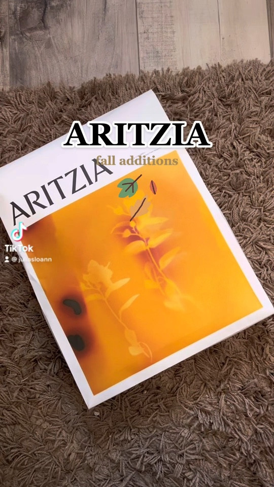 Aritzia Fall haul🍂☕️ 
Details: Tna BIGFOOT POLAR ZIP-UP 
Tna COZY FLEECE MEGA CARGO SWEATPANT

#LTKbeauty #LTKSeasonal #LTKfit
