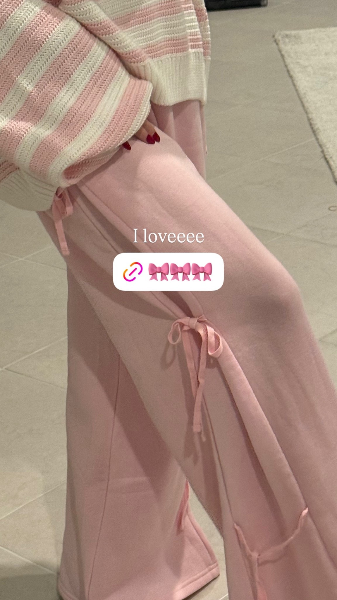 How cute are these side bow sweatpants!? These are so cute for spring and Valentine’s Day and they are also so warm on cold days. I love these. They are also the perfect length for petite!

#LTKdayinmylife #LTKgrwm #LTKselfcare