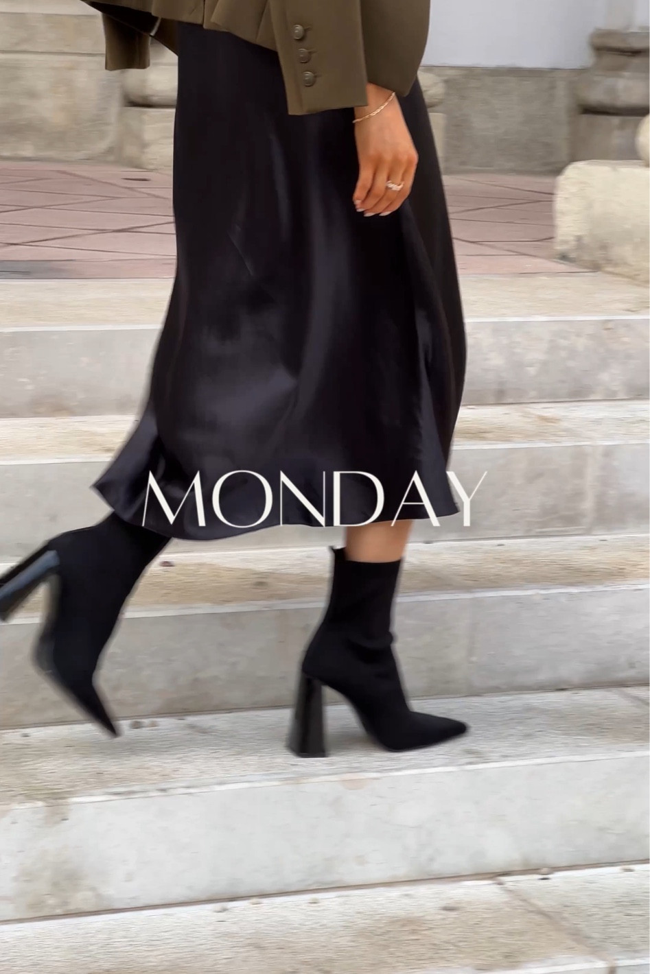 a week of transitional outfits | monday

#LTKworkwear #LTKstyletip #LTKeurope