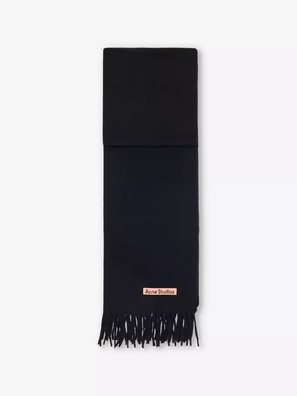 Narrow fringed wool scarf | Selfridges