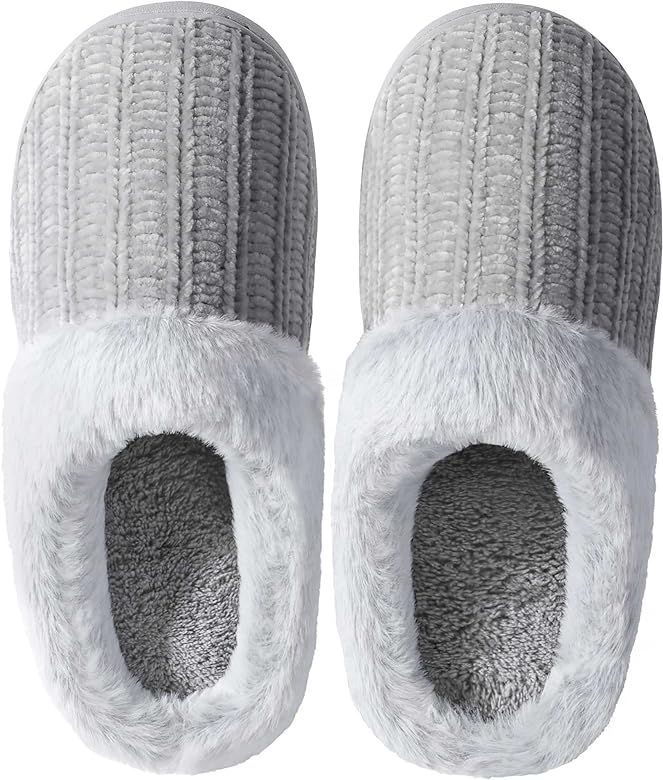 Amazon Essentials Women's Warm Cushioned Slippers for Indoor/Outdoor Grey, Size 8 | Amazon (US)