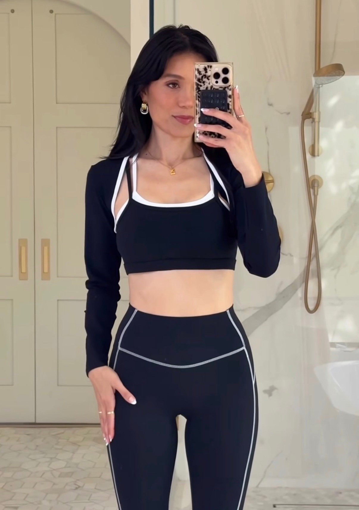 Scroll to shop! Follow for more finds! Xo! 🥰

#LTKdayinmylife #LTKgrwm #LTKootd