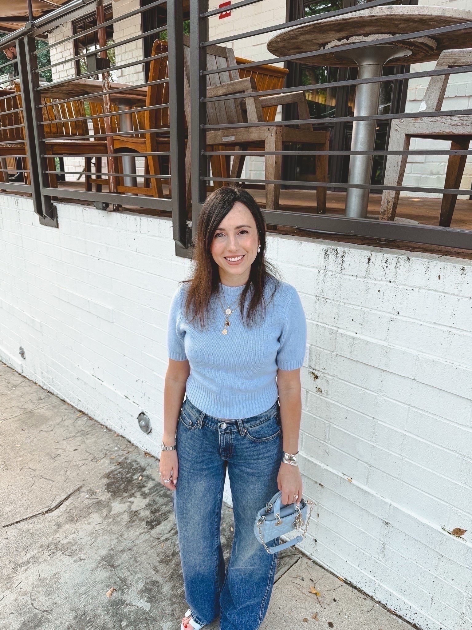 Short sleeve cashmere sweater (xs), baggy jeans (25)




#LTKSeasonal #LTKootd #LTKFindsUnder100