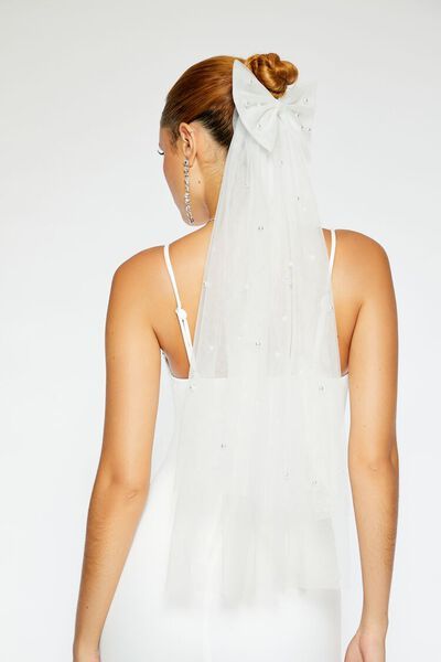 Faux Pearl Veil Bow Hair Comb | Forever 21