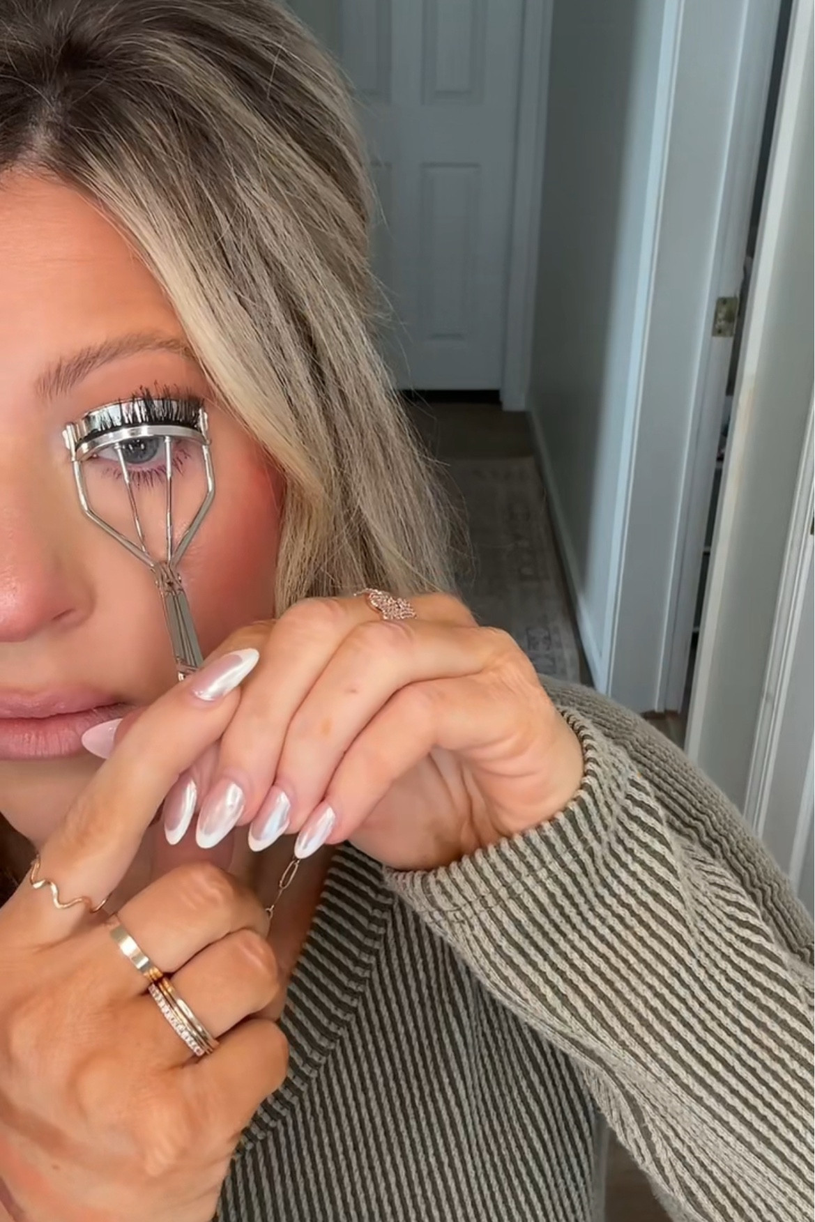 Eyelash curler, liner & more!