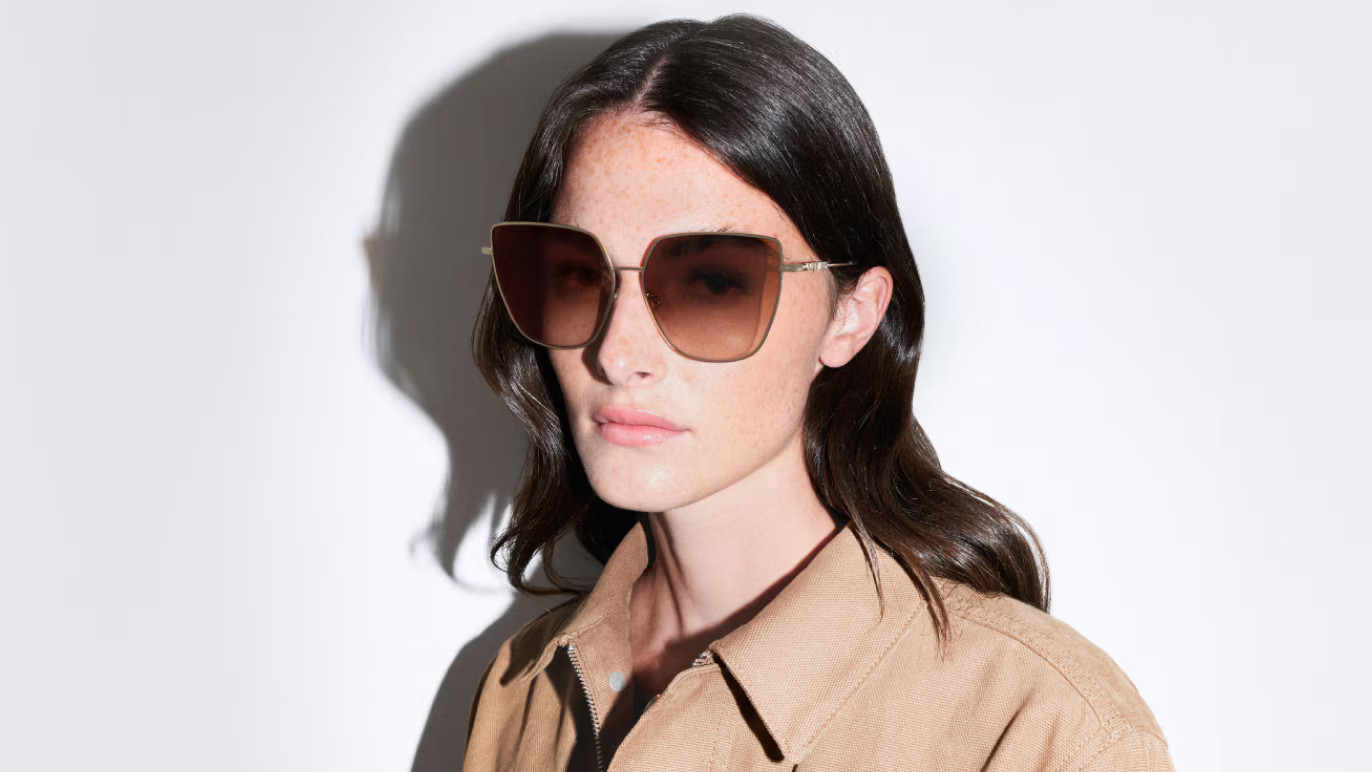 BE3143 Alexis | Sunglass Hut (US)