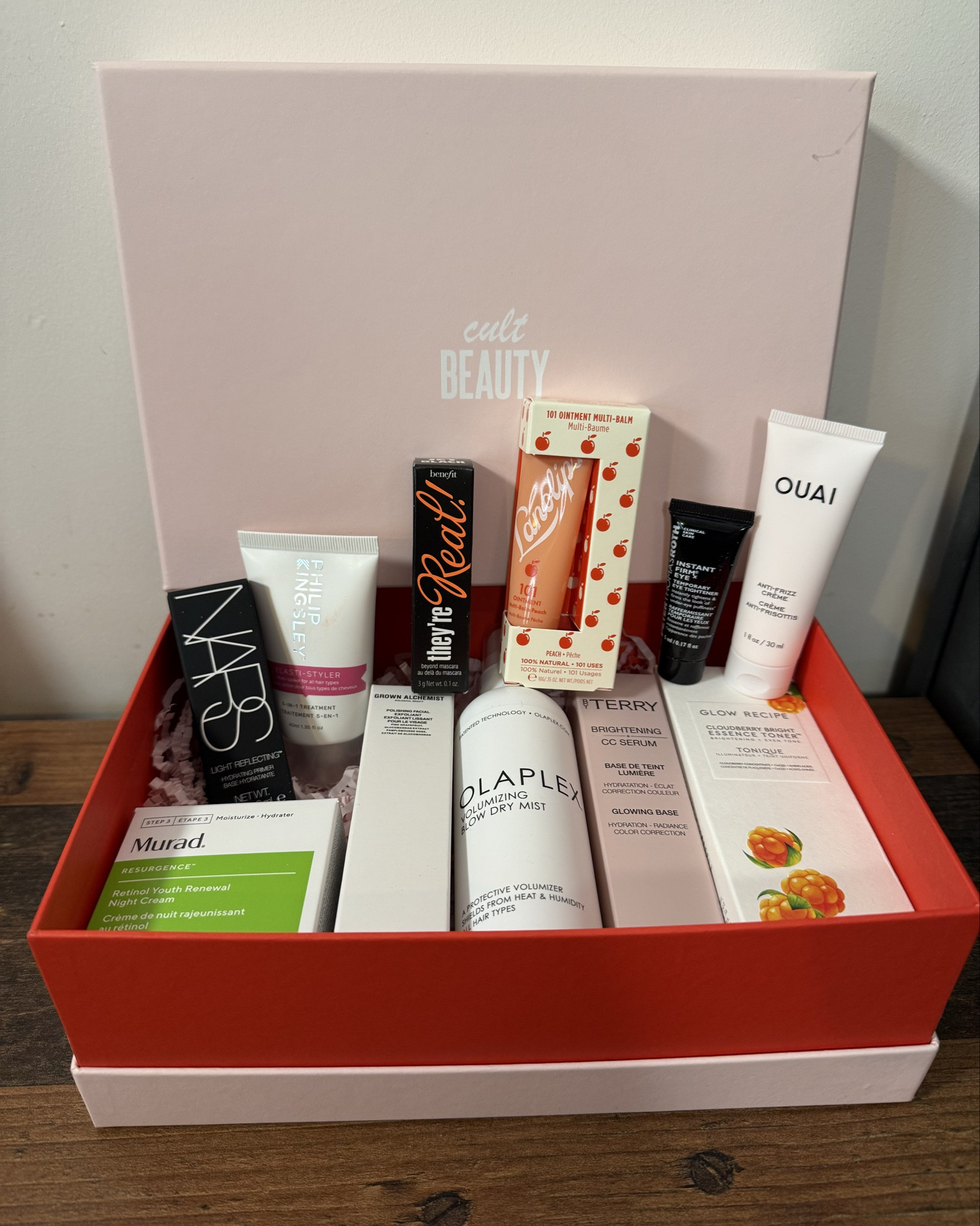 🎄 The Cult Beauty Holiday Edits Unboxing
📸 You’ll find the unboxing video linked in my bio
🎁 The boxes cost £30, £45 or £90 (depending on which one you choose)
(Boxes Purchased by me)
£5 OFF Cult Beauty (new customers) CRYSTAL-RF
.
.
#cultbeauty
#cultbeautyedit
#cultbeautyedits
#cultbeautyholidayedits
#cultbeautychicthrillsedit
#cultbeautyplayandpamperedit
#cultbeautytheultraindulgencedit
#skincare
#skincareroutine
#skincarecommunity
#beautyblogger
#ukbeautybox
#beautybox
#glowrecie
#byoma 
#nars
#CharlotteTilbury 