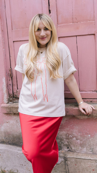 Amateur Weather Observers Red Ribbon T-shirt By The X Percy Langley - Trouva | Trouva (Global)