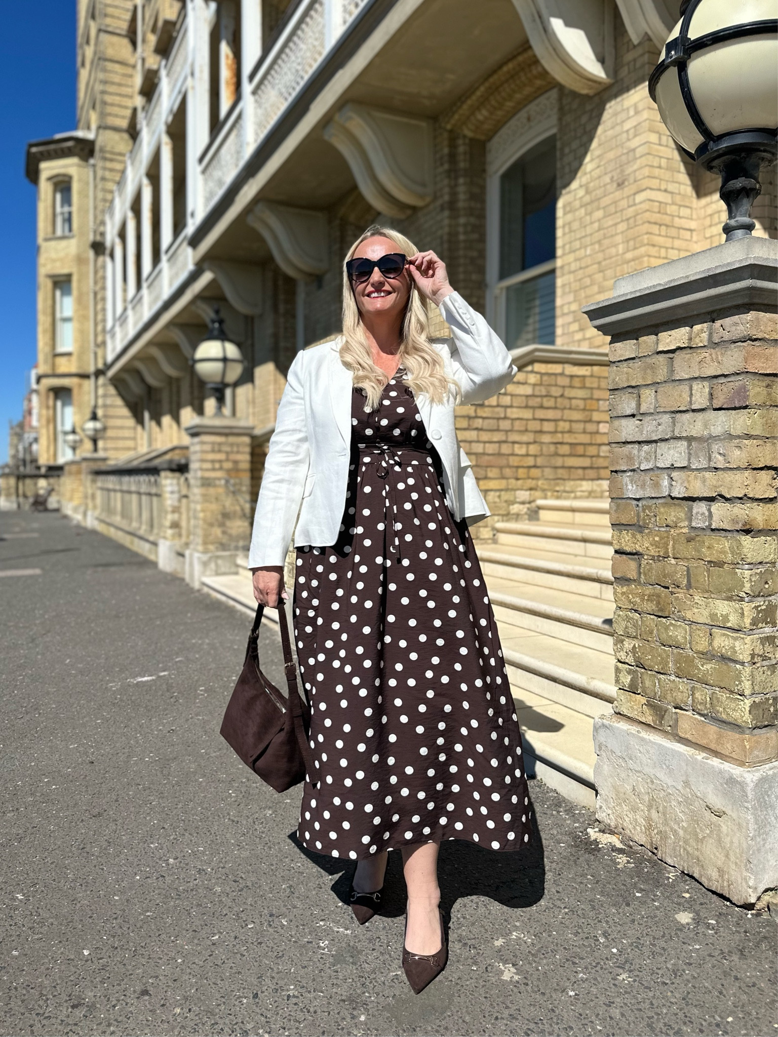 I’ve worn this @hobbslondon Blake linen blazer SO much. It really does just take the simplest of outfits up several levels! And it goes with absolutely everything, you can literally wear it with any colour or print. Plus the best part - this blazer comes in petite so actually fits me properly on the shoulders and arm length! 🤍

#LTKpetite #LTKmidsize #LTKsummer