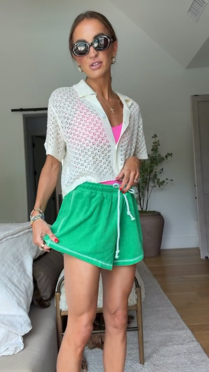 These shorts are another Amazon summer find I am OBSESSED with! 🙌🏼